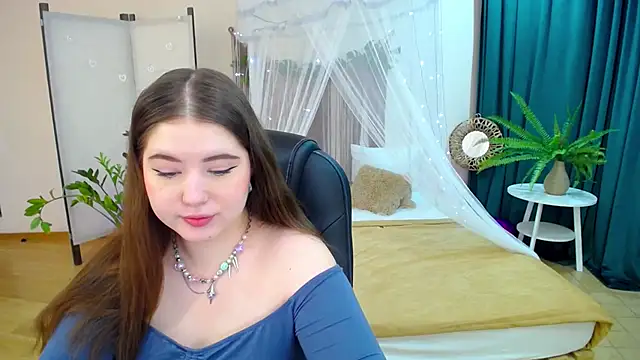 Snapshot of NicoleFoxery chatting on March 11, 6:19 pm NicoleFoxery online show from March 11, 6:19 pm