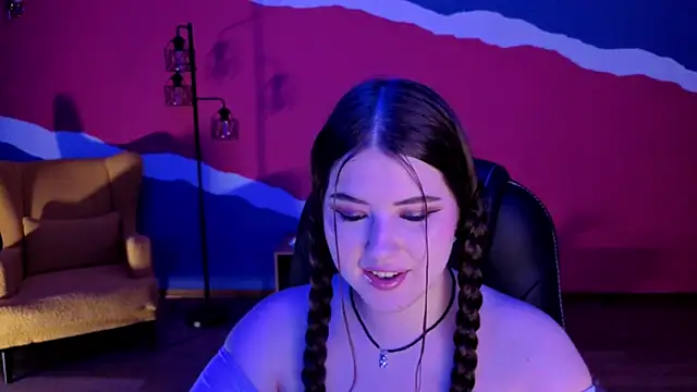 Snapshot of NicoleFoxery chatting on September 20, 6:20 pm NicoleFoxery online show from September 20, 6:20 pm