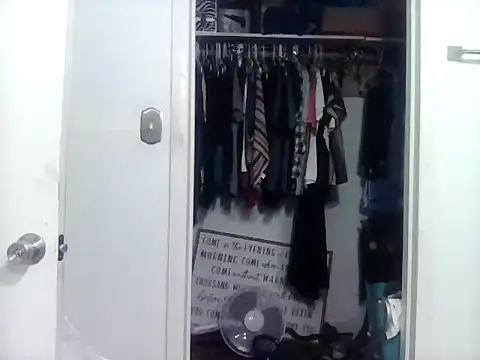 Prettyboiflaco online show from January 11, 12:55 am