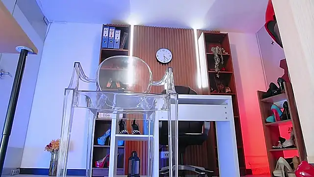 colete milf online show from March 8, 6:37 pm