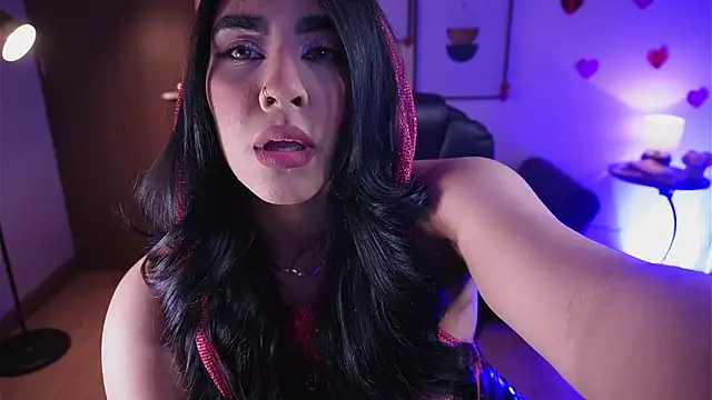 Isabella dior online show from February 13, 3:30 pm