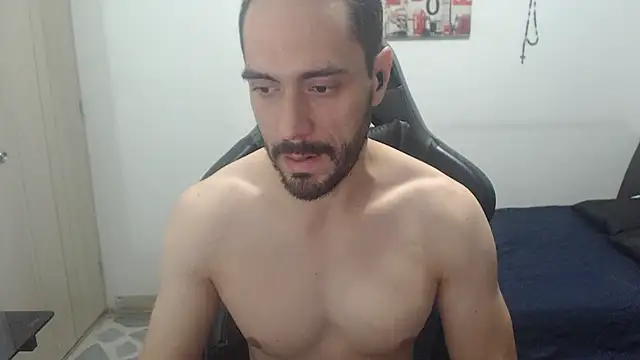 samuelgarcia  online show from December 18, 7:36 am