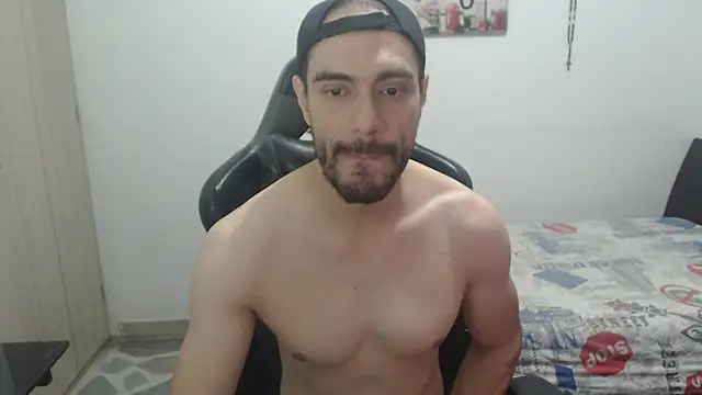samuelgarcia  online show from June 17, 4:26 am