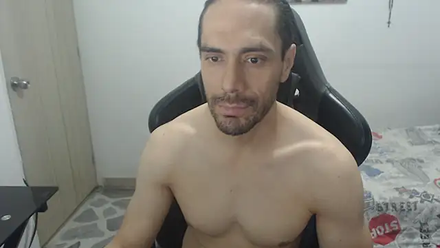 samuelgarcia  online show from July 4, 7:58 am