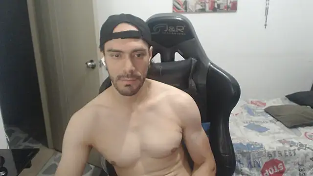 samuelgarcia  online show from July 25, 8:23 am