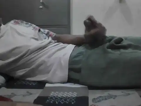 Snapshot of orgasm_master chatting on October 25, 11:07 am orgasm master online show from October 25, 11:07 am