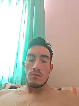 TommyMomentum online show from December 1, 2:33 pm