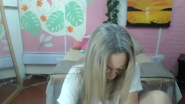 ZAMANTHA online show from February 4, 3:18 pm