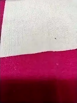 Snapshot of tz143143 chatting on December 23, 6:48 pm tz143143 online show from December 23, 6:48 pm