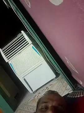 Snapshot of tz143143 chatting on March 14, 7:55 pm tz143143 online show from March 14, 7:55 pm