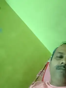 Snapshot of tz143143 chatting on January 17, 7:39 pm tz143143 online show from January 17, 7:39 pm