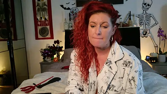 SultrySavannah online show from October 19, 9:48 pm