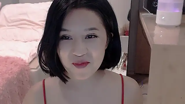 Snapshot of FlameSi chatting on December 8, 4:39 pm FlameSi online show from December 8, 4:39 pm