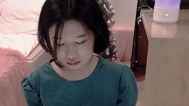 Snapshot of FlameSi chatting on December 28, 9:51 pm FlameSi online show from December 28, 9:51 pm