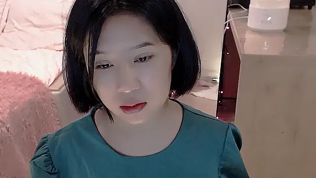 Snapshot of FlameSi chatting on December 29, 4:48 am FlameSi online show from December 29, 4:48 am