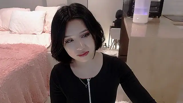 Snapshot of FlameSi chatting on February 1, 10:02 pm FlameSi online show from February 1, 10:02 pm