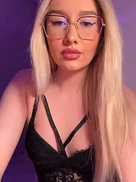 mollyxxx online show from April 28, 1:48 am