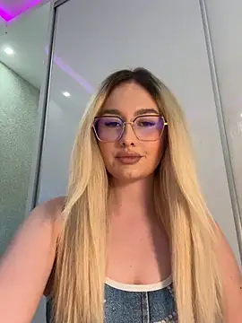 mollyxxx online show from May 22, 2:40 am