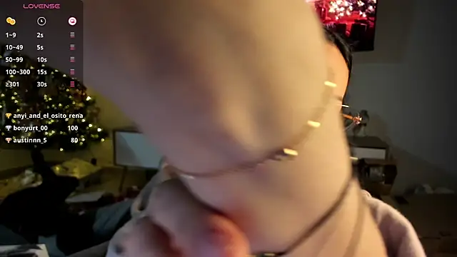 Snapshot of Anyi_1 chatting on January 7, 3:35 am Anyi 1 online show from January 7, 3:35 am