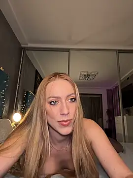 RockQueen A online show from January 11, 5:12 am