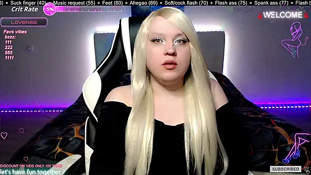 camsmiley online show from December 5, 8:49 pm