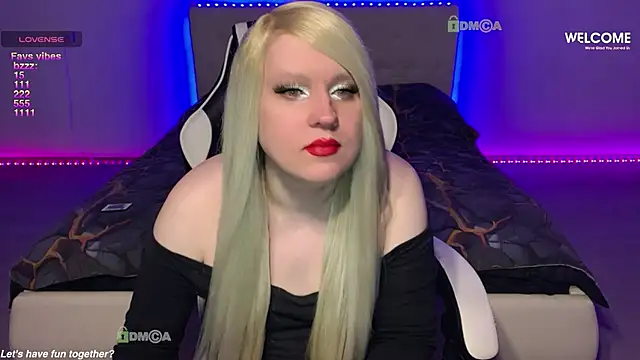 camsmiley online show from March 20, 7:19 pm