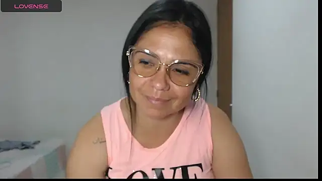 selena ferri online show from October 25, 8:25 pm