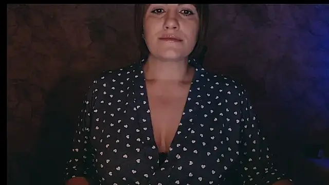 Snapshot of _letty_ chatting on October 8, 10:29 pm letty online show from October 8, 10:29 pm