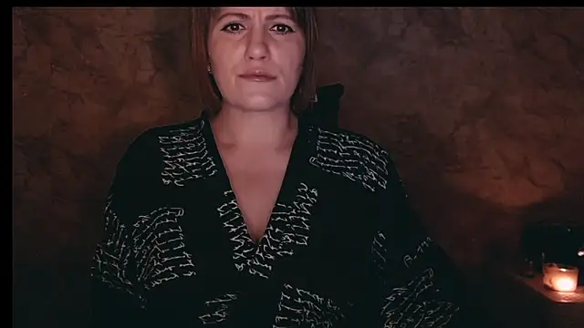 Snapshot of _letty_ chatting on December 16, 9:20 pm letty online show from December 16, 9:20 pm