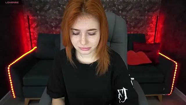 EmilyFoxxi online show from January 6, 6:36 am