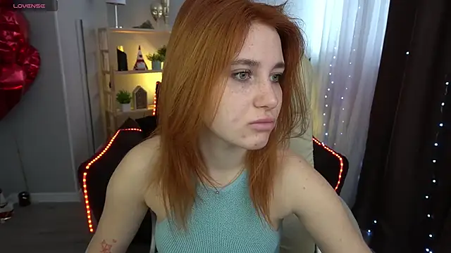 EmilyFoxxi online show from March 2, 6:37 am
