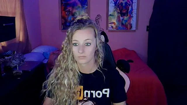 AsiaGoesPro online show from December 18, 5:41 pm