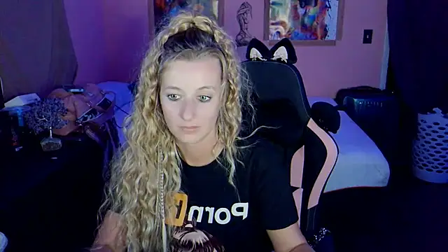 AsiaGoesPro online show from December 19, 8:43 am