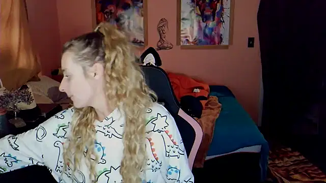 AsiaGoesPro online show from January 11, 2:33 pm