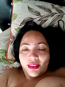 NIKOLE1301 online show from January 5, 6:35 pm