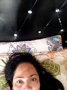 NIKOLE1301 online show from January 6, 9:00 pm