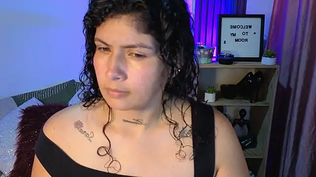 Lady Lo online show from February 28, 9:16 pm