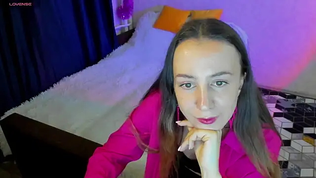 Snapshot of CurlySteph chatting on December 22, 9:53 pm CurlySteph online show from December 22, 9:53 pm