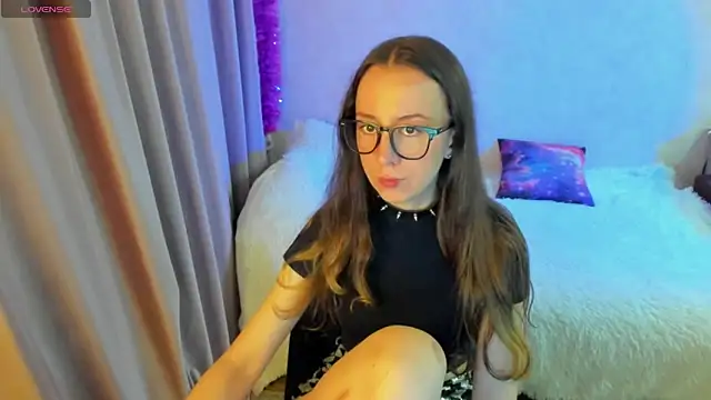 Snapshot of CurlySteph chatting on September 14, 6:51 pm CurlySteph online show from September 14, 6:51 pm