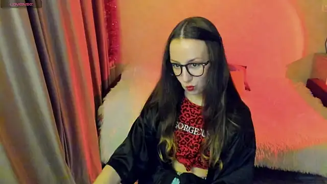 Snapshot of CurlySteph chatting on October 20, 7:14 pm CurlySteph online show from October 20, 7:14 pm