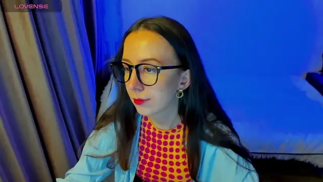 CurlySteph online show from March 10, 8:58 pm