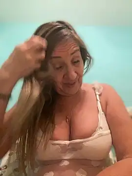 camelia3 online show from May 9, 11:32 pm