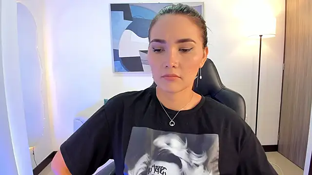 SaraParker  online show from October 31, 4:08 pm