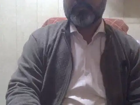 hairymaster95 online show from December 17, 4:12 am