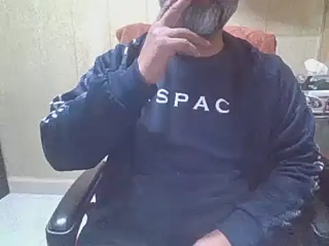 hairymaster95 online show from February 8, 7:23 am