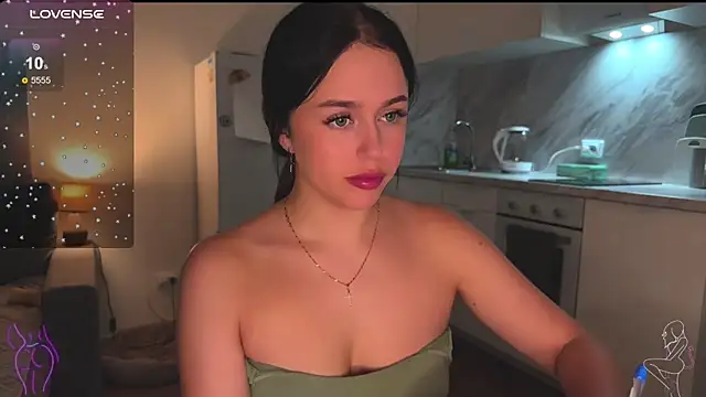 Snapshot of Megan_Nilson chatting on February 11, 6:33 pm Megan Nilson online show from February 11, 6:33 pm