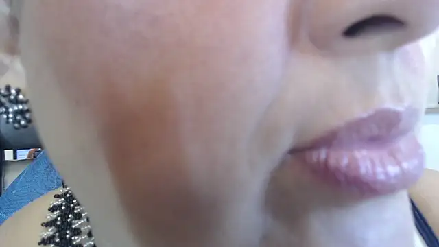 Kerly Doll online show from March 2, 12:45 pm