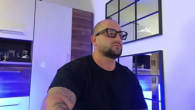 moonjoey online show from September 24, 1:58 pm