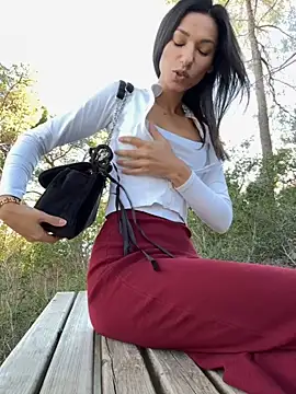  MiaQueen  online show from November 4, 2:05 pm