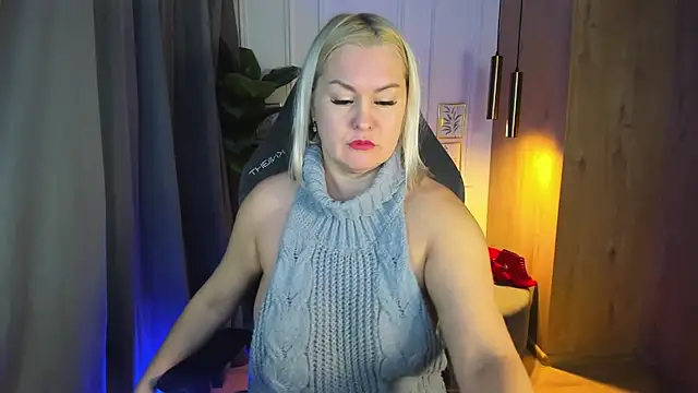 YolandaKiss online show from February 1, 8:16 pm